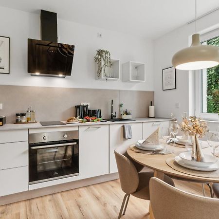 Deluxe Apartment In Bielefeld City Mit Parkplatz Und Terrasse Kültér fotó