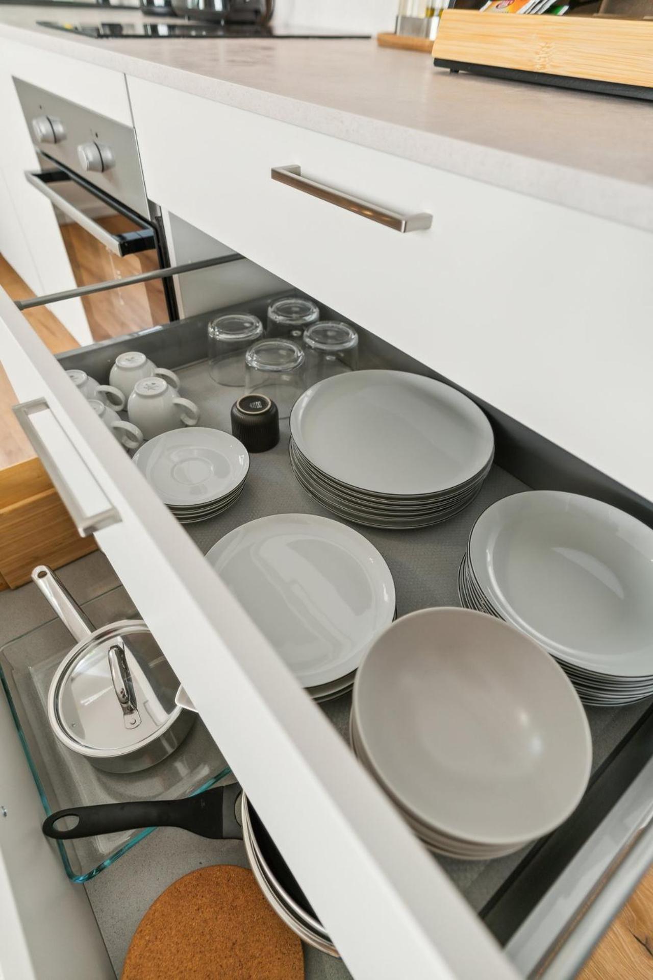 Deluxe Apartment In Bielefeld City Mit Parkplatz Und Terrasse Kültér fotó